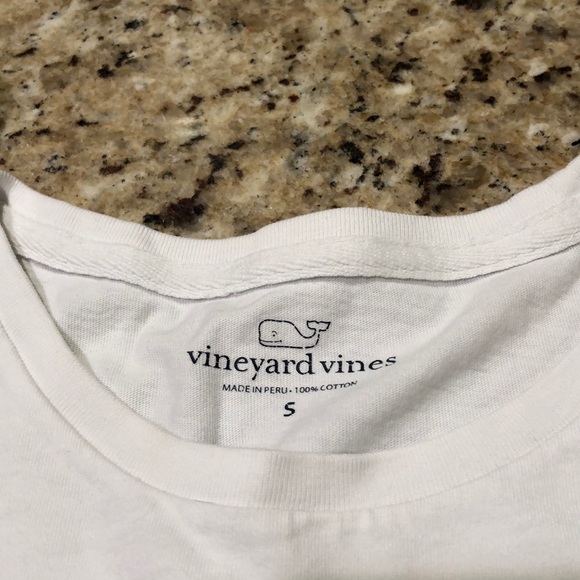 Vineyard Vines long sleeve - Picture 4 of 8